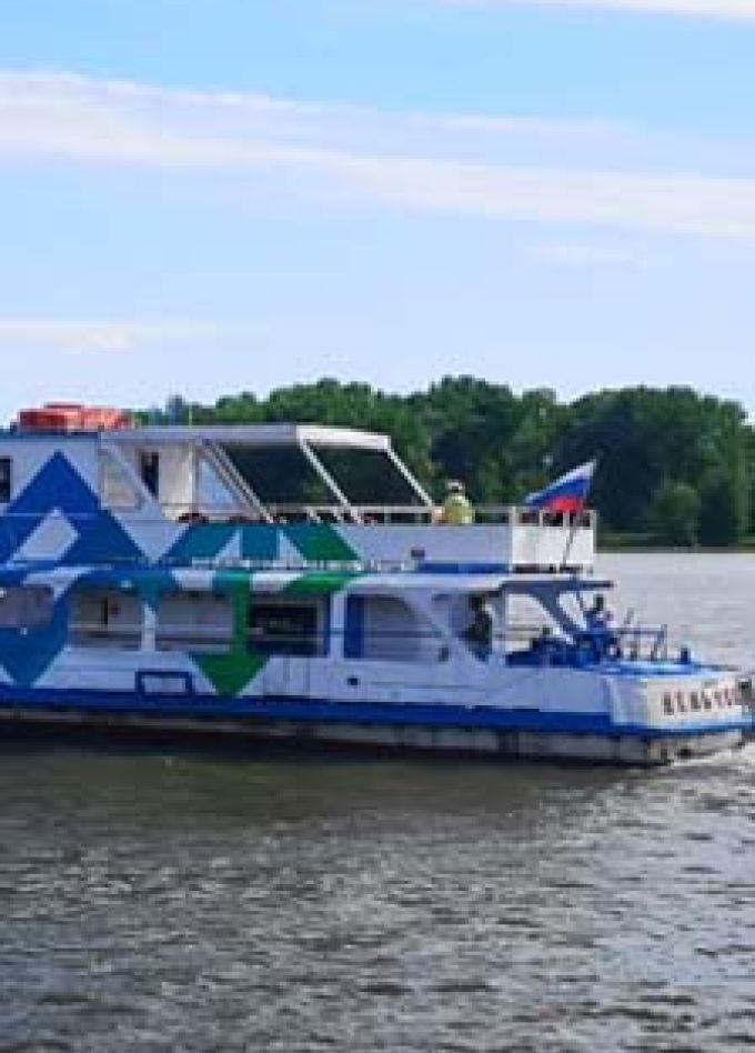 Речная прогулка по реке Волге на теплоходе"Казанский аккордеон"