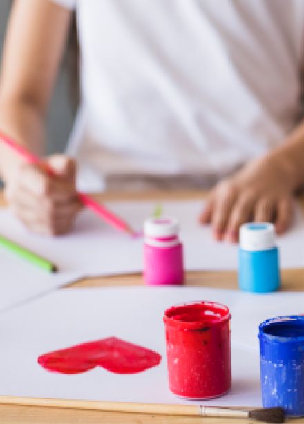 Маленькие ручки. Мастер-класс по рисованию для детей / Нэни куллар