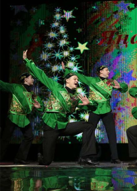 Новогодний концерт / ДЦ Счастливое детство