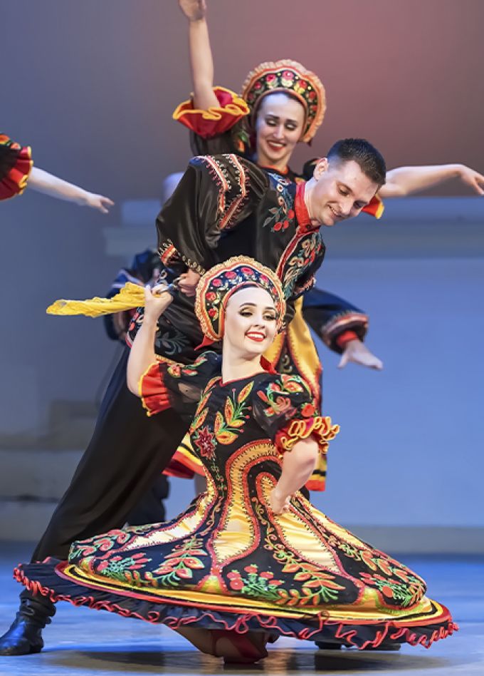 Многонациональный Донбасс. Заслуженный государственный академический ансамбль песни и танца "Донбасс"